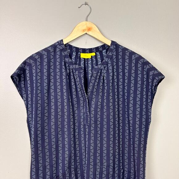 Roller Rabbit Erica Wilson Natori Blue Embroidered Boho Shift Tunic Dress Medium - Picture 3 of 7